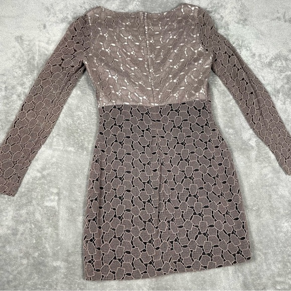 Diane Von Furstenberg Dress Women’s 6 Taupe Sarita Pebble Lace Leather Party - Picture 9 of 13